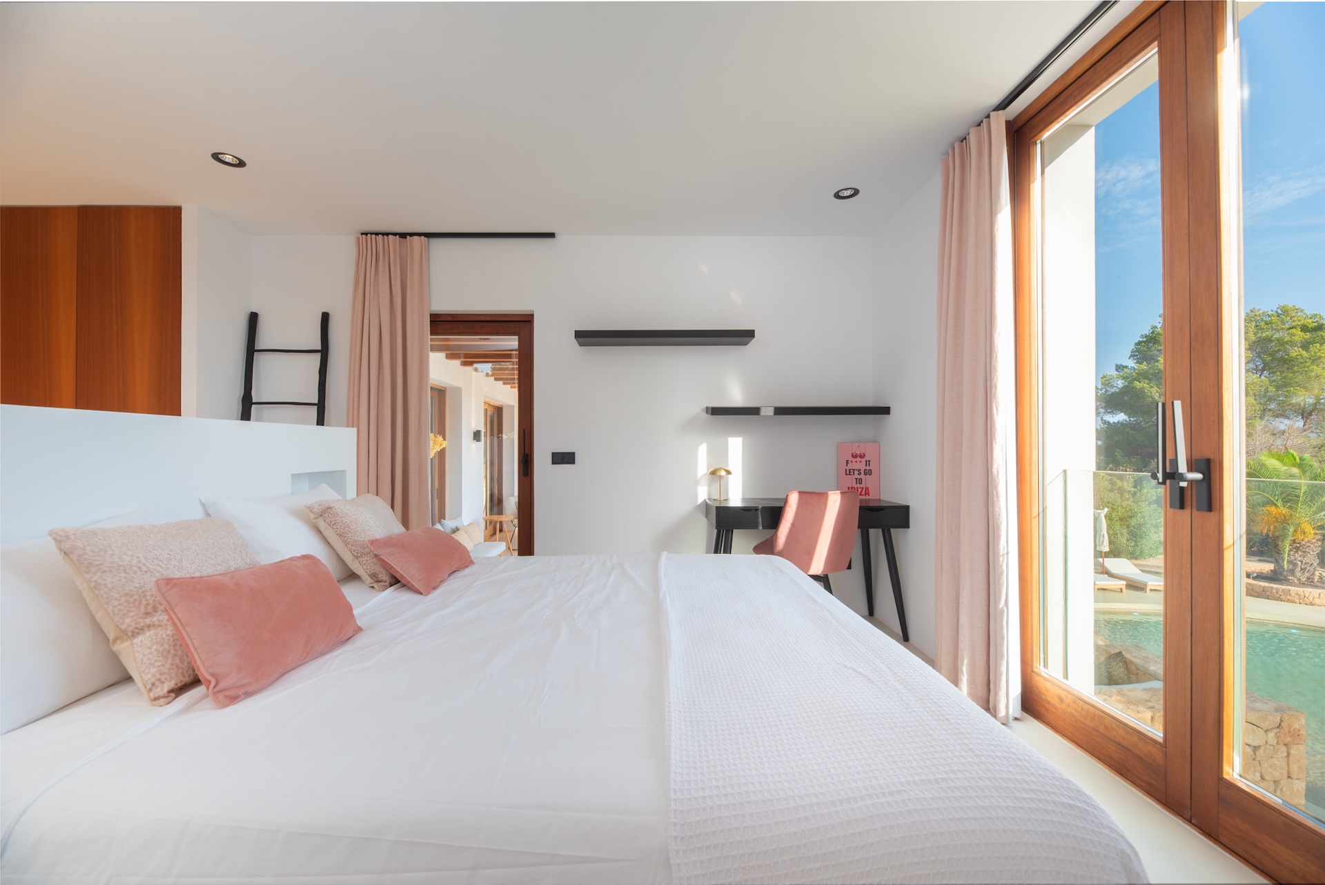 Resa Estates finca Can Floral Ibiza sale koop bedroom 7.jpg